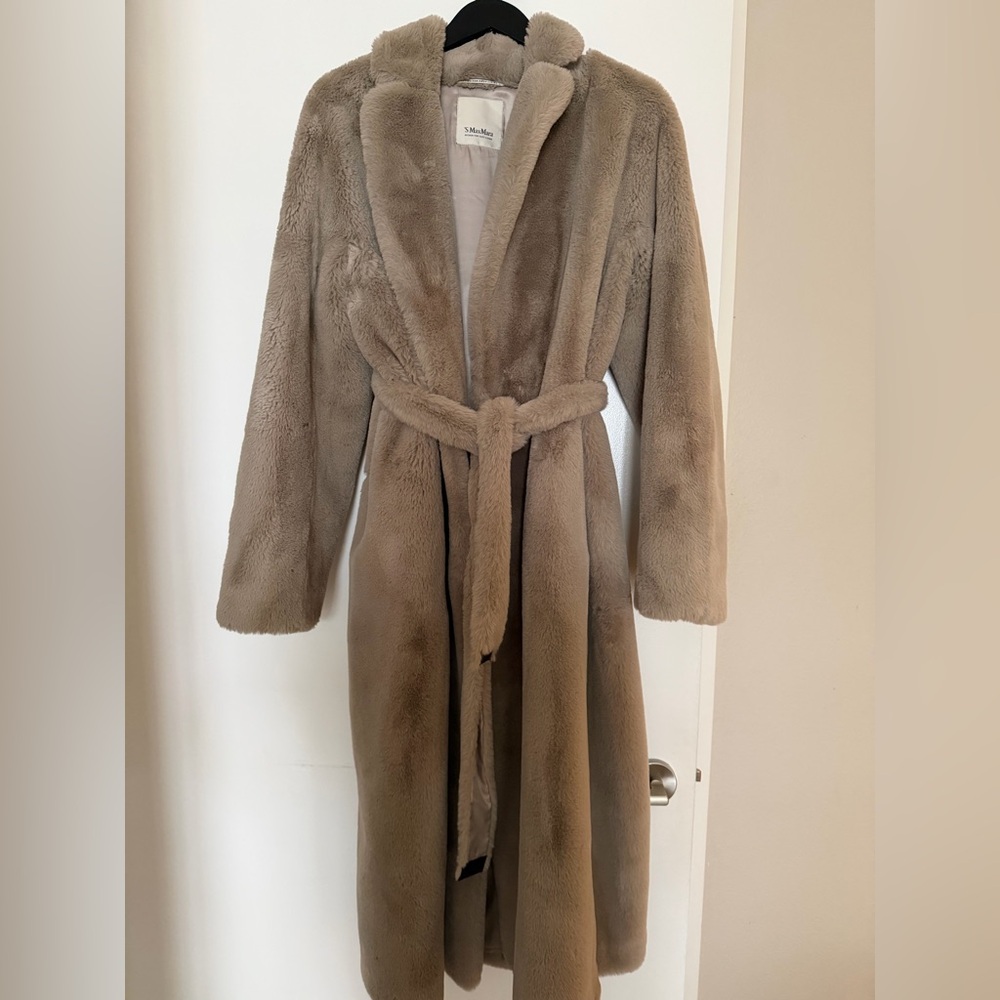 S max mara faux fur coat.New no tags